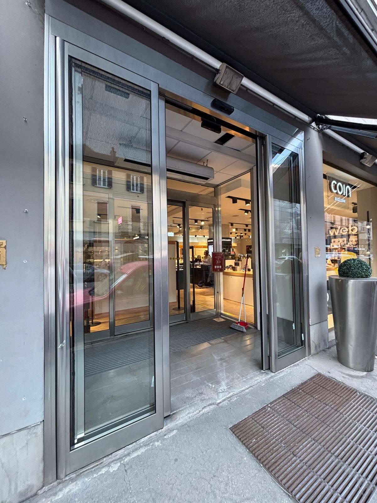 Lavoro eseguito da Revolution SNC 12